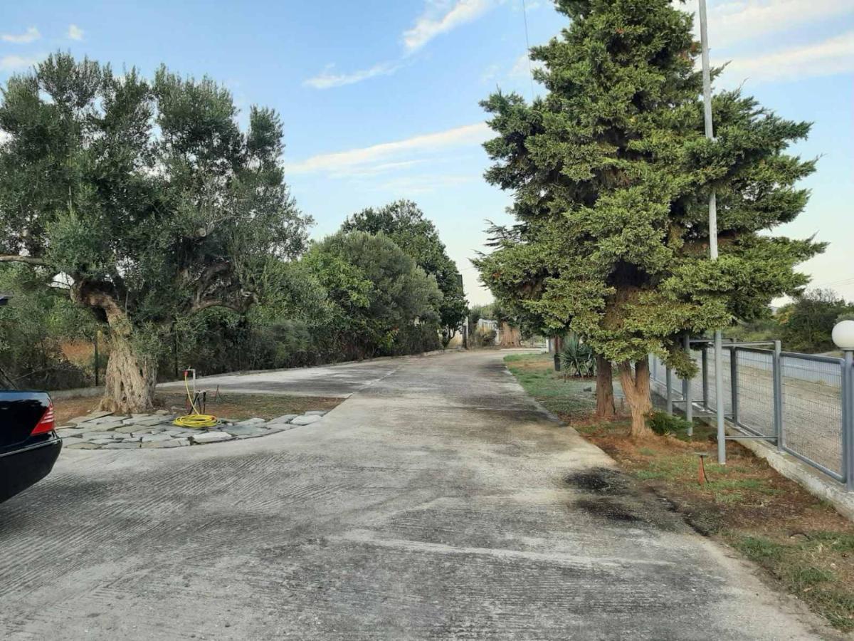 Castello Apartments Kalyves Polygyrou Екстер'єр фото