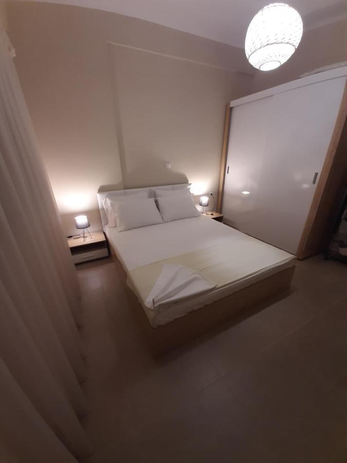 Castello Apartments Kalyves Polygyrou Екстер'єр фото